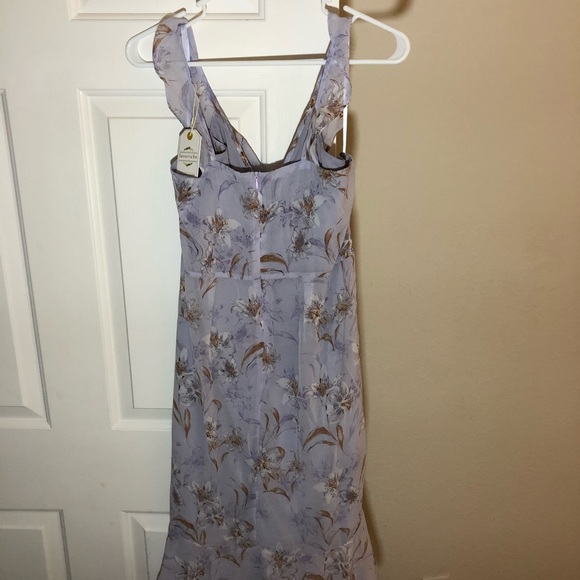 Dress - Picture 3 of 4